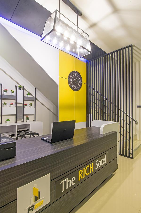 The Rich Sotel Krabi Exterior foto